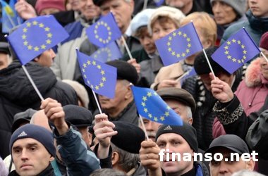 Граждане Украины создадут живую цепь до границы с Евросоюзом – выводы