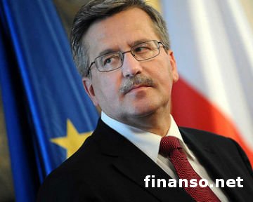 Польша готовит новый план действий для поддержки Украины – Коморовский