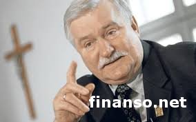 И с РФ и с ЕС Янукович "играет" очень удачно - Лех Валенса