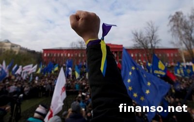 Киевсовет призвал митингующих «не мешать спокойно жить»