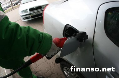Названа дата, когда Украина окончательно перейдет на бензин со спиртом