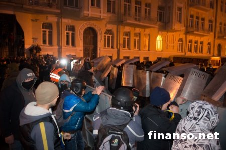 Украина вышла из-под контроля - российские СМИ