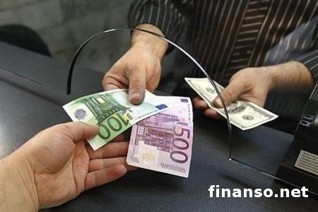 Нацбанк может ввести ограничения на обмен валюты и изъятие депозитов 
