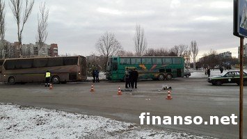 В Запорожье под колесами автобуса погибла активистка Антимайдана