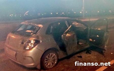 Колонна беркутовцев варварски разбили машину участника Автомайдана