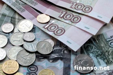 Причины взлетов и падений рубля к доллару США назвала компания DW