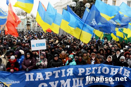 Власть начала очередную акцию в Мариинском парке Киева