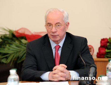 Власть применит силу, если протестующие не разойдутся – Азаров