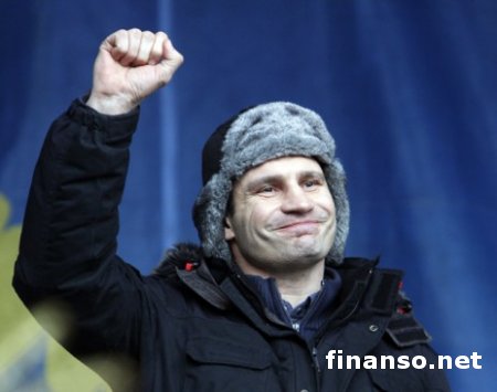 Лидер УДАРа В.Кличко смог договориться с "Беркутом" о временном перемирии