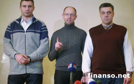 Очередной тур переговоров с оппозицией Янукович провел в стенах ВР