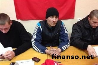 Самооборона Майдана отпустила трех задержанных силовиков