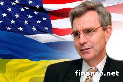 Власти США помогут получить Украине международную финансовую помощь