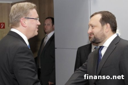 Арбузов заверил Фюле, что оружие применятся не будет