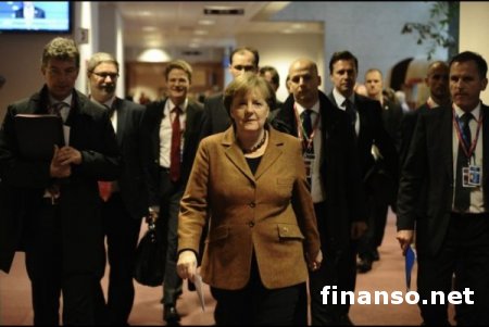 Если РФ не изменит тактику, ЕС может применить санкции уже 17 марта – Меркель