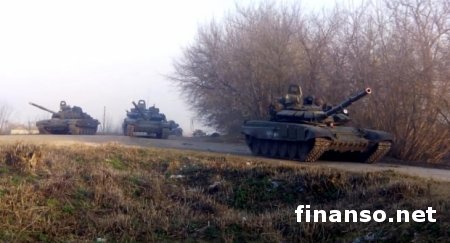На российско-украинской границе появились элитные танковые дивизии РФ