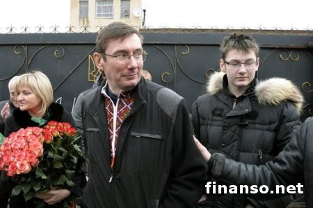 Украина избавляется от советского наследия – Луценко