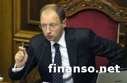 Премьер Яценюк пригрозил действующим министрам кадровыми перестановками – причины