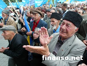 Более 7 тысяч крымских татар покинули полуостров "из-за давления"
