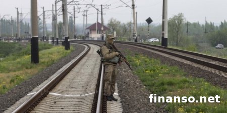 Неизвестные на Донетчине парализовали движение железодорожного транспорта