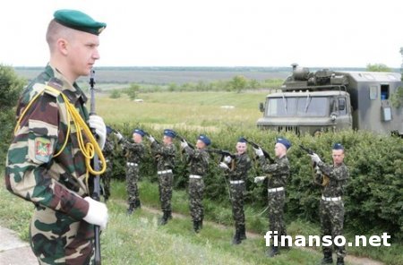 Для защиты границы Украины СНБО принял решение установить инженерные сооружения