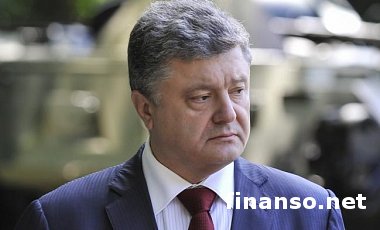 Петр Порошенко сегодня может возобновить АТО на востоке Украины