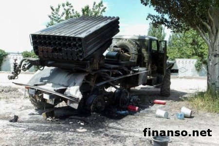 Ночью террористы начали активно обстреливать Луганск из системы «Град» - последствия