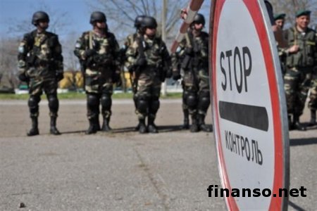 Госпогранслужба: к границе в Херсонской области Россия подтягивает технику, военные роют окопы