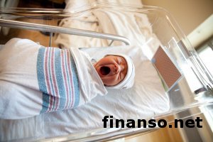 Украина: правительство ввело единый размер помощи при рождении ребенка