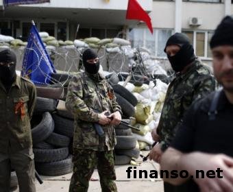 Колонны боевиков прорываются к Донецку