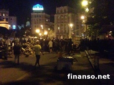 Как минимум 4 человека получили ранения в результате ночной стрельбы на Майдане в Киеве