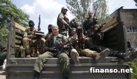 Украинские военнослужащие окружили боевиков Донбасса, разделив их на 3 части