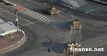 Колонна военной техники прорвалась в Луганскую область через границу с РФ