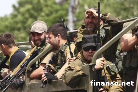 Боевики обстреливают блокпосты АТО со стороны РФ из "Градов" и отступают в крупные города