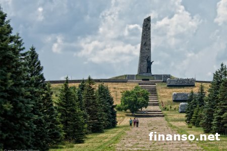 Вооруженные силы Украины взяли под контроль Саур-Могилу