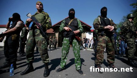 Ожидая подмоги из РФ, террористы проводят контратаки