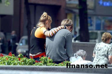 Ученые рассказали, почему женщины живут дольше мужчин