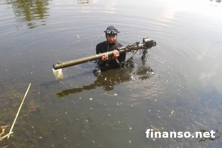 В водоеме около Славянска нашли ПЗРК "Игла"