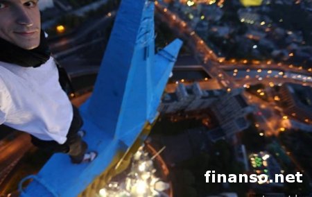 Украинский экстремал признался в перекрашивании звезды на высотке в Москве