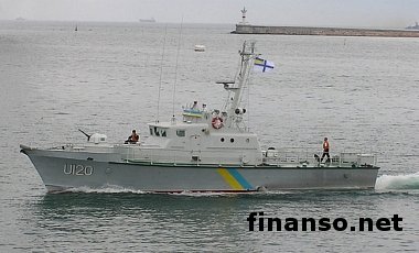 С подбитых в Азовском море катеров спасли 7 пограничников