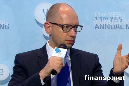 Яценюк убеждает, что украинцы не замерзнут от газового дефицита