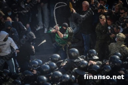 СБУ и МВД задержали милиционера, провокатора столкновений под Радой 14 октября