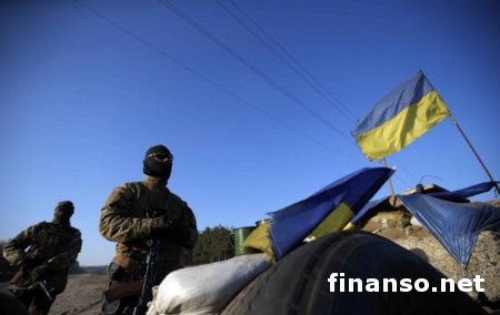 За сутки боевики более 50 раз обстреляли украинских силовиков, - штаб АТО