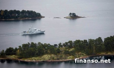 Шведы заявляют о появлении в их водах второй подводной лодки