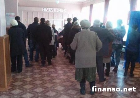 Псевдовыборы на Донбассе: на избирательных участках образовались очереди