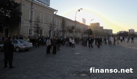 В Харькове между коммунистами и проукраинскими активистами произошли столкновения