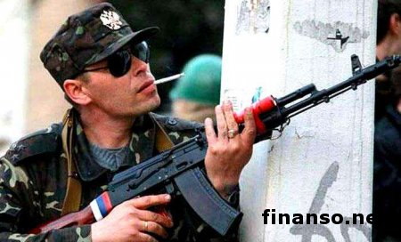 Боевики ДНР захватили в Донецке банк Рината Ахметова