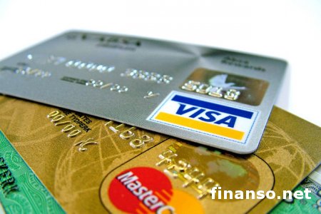 Порошенко распорядился прекратить обслуживание счетов бизнеса и населения в оккупированных регионах