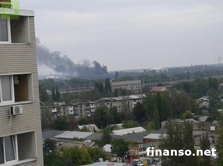 Ночь в Донецке прошла под звуки мощных взрывов и залпов, разрушены дома, - горсовет