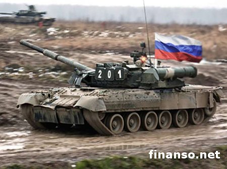 В Донецк продолжают прибывать российские "танки-кочевники" с наемниками