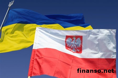 Польша планирует выдавать гражданам Украины двухлетние туристические визы  